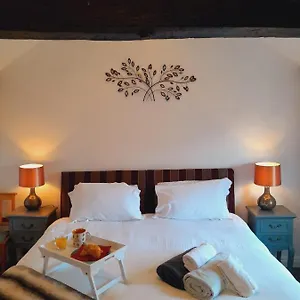  Holiday home Vavasour At The Red House Estate